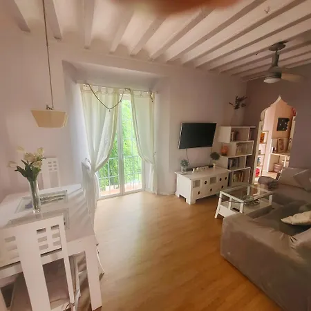 Casco Antiguo De 아파트 *